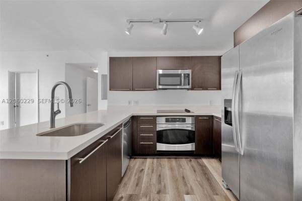 The Ivy At Riverfront, 90 SW 3rd St #2001, Miami, Florida 33130, image 3