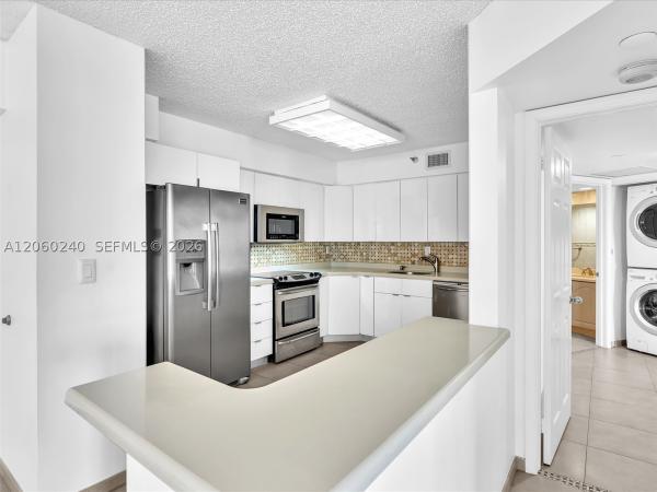 Mystic Pointe Tower 500, 3530 Mystic Pointe Dr #1004, Aventura, Florida 33180, image 2