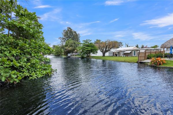 Chula Vista, 1997 SW 28th Ave, Fort Lauderdale, Florida 33312, image 2