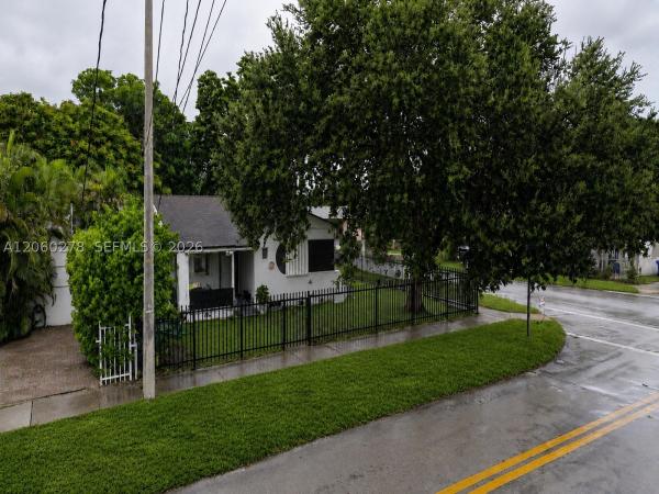 North Miami Estates, 1501 NW 42nd St, Miami, Florida 33142, image 2