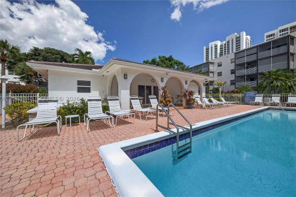 Gardens By The Sea South, 1541 S Ocean Blvd #313, Lauderdale By The Sea, Florida 33062, image 2