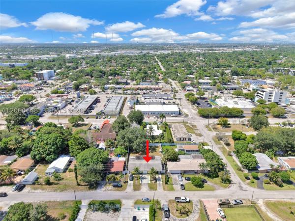 55 NE 165th St, Unincorporated Dade County, Florida 33162, image 1