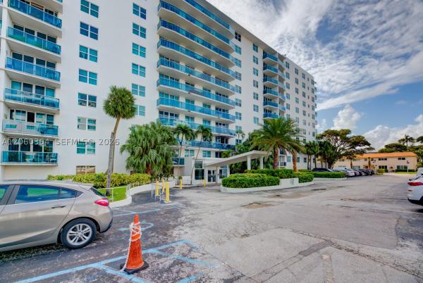 Treasures On The Bay, 7501 E Treasure Dr #4K, North Bay Village, Florida 33141, image 3