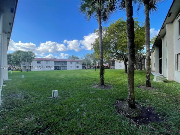 16240 Laurel Dr #101, Weston, Florida 33326, image 3