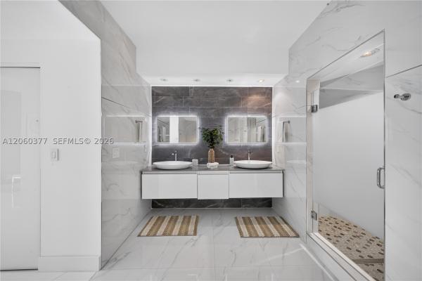 Portofino Tower, 300 S Pointe Dr #2104, Miami Beach, Florida 33139, image 2