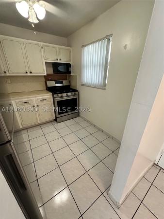 Collins Towers, 720 Collins Ave #309, Miami Beach, Florida 33139, image 2