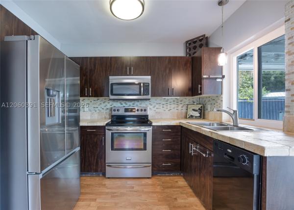 North Andrews Gardens, 4260 NE 1st Ter, Oakland Park, Florida 33334, image 1