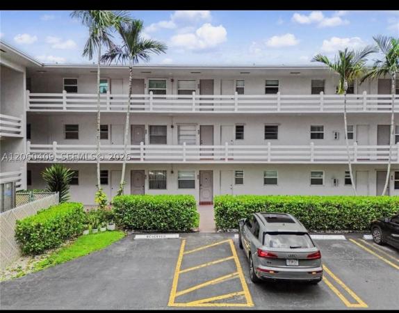 Golden Isles, 700 Layne Blvd #306, Hallandale Beach, Florida 33009, image 1
