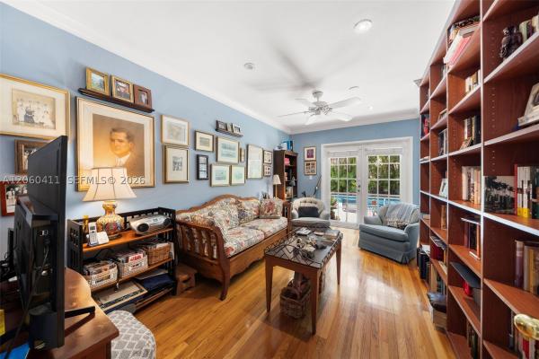 Granada, 2301 N Greenway Dr, Coral Gables, Florida 33134, image 2