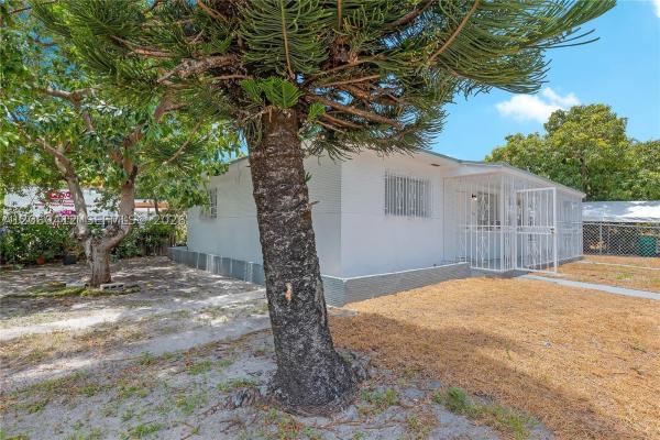 Dixie Highway, 5800 NE 3rd Ave, Miami, Florida 33137, image 2