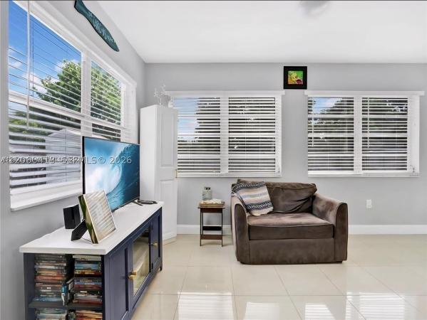 6930 SW 12th St, Pembroke Pines, Florida 33023, image 3