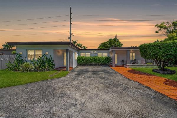 400 Central Blvd, Unincorporated Dade County, Florida 33144, image 1
