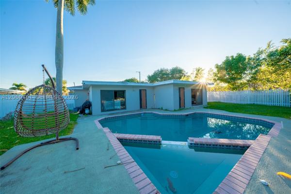 Boca Raton Square, 1221 W Camino Real, Boca Raton, Florida 33486, image 3
