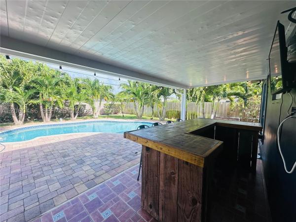 Lantana Heights, 1020 S 14th Ct #1, Lantana, Florida 33462, image 2