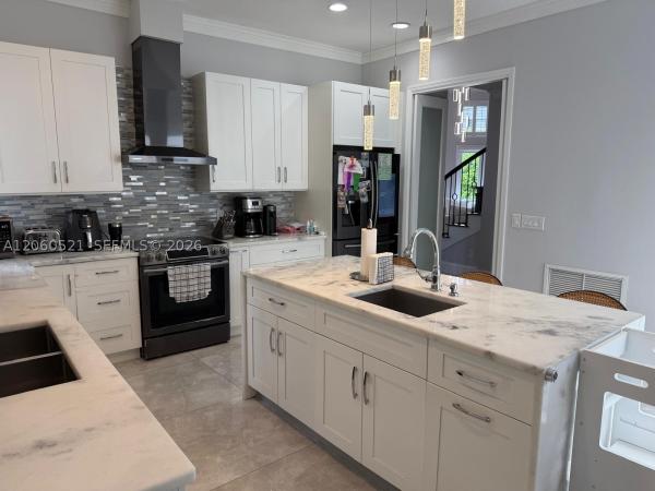 Aventura Estates, 19973 NE 37th Ave, Aventura, Florida 33180, image 3