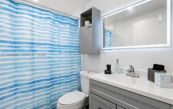 Lake Placid, 2770 NE 30th St, Lighthouse Point, Florida 33064, image 3