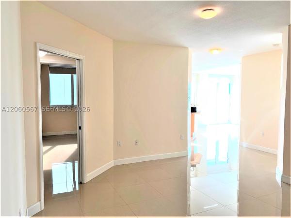 Duo West, 1745 E Hallandale Beach Blvd #1606W, Hallandale Beach, Florida 33009, image 3