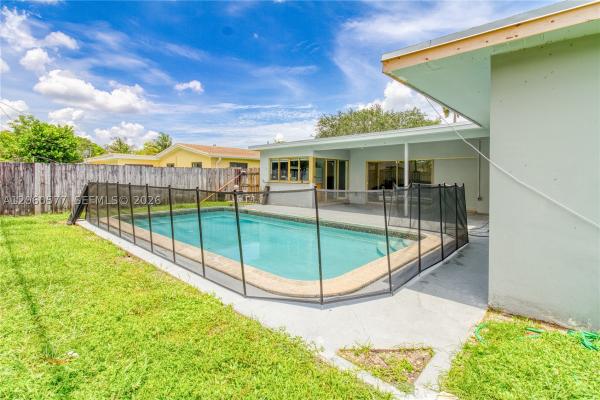 Sunrise Golf Village, 6620 NW 21st Ct, Sunrise, Florida 33313, image 1