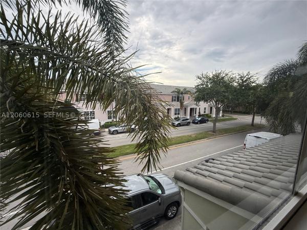 9465 SW 171st Ct #MAIN, Unincorporated Dade County, Florida 33196, image 3