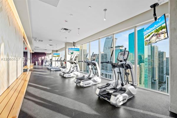 Centro, 151 SE 1st St #2511, Miami, Florida 33131, image 2