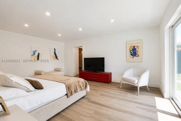 Coral Point, 2416 NE 19th Ter, Wilton Manors, Florida 33305, image 2