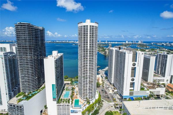 Opera Tower, 1750 N Bayshore Dr #1602, Miami, Florida 33132, image 3