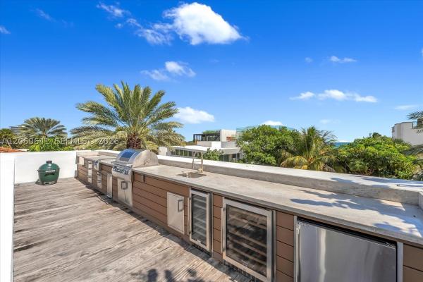 Altos Del Mar, 7830 Atlantic Way, Miami Beach, Florida 33141, image 3