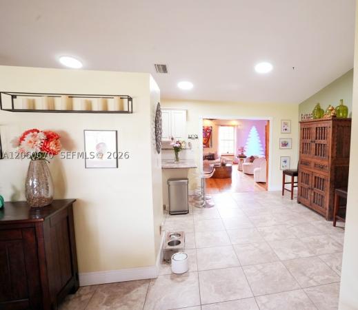 2304 SE 8th Ter, Cape Coral, Florida 33990, image 2