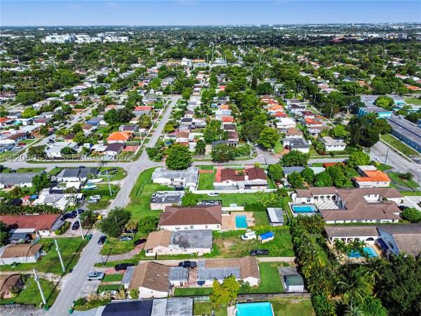 5889 SW 17th St, Unincorporated Dade County, Florida 33155, image 3
