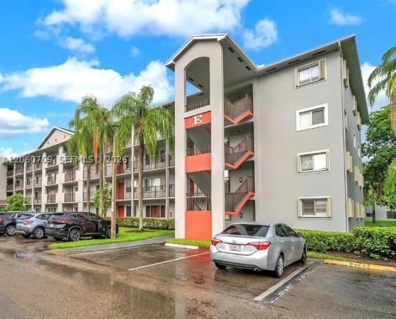 Plymouth At Century Village, 801 SW 138th Ave #107E, Pembroke Pines, Florida 33027, image 3