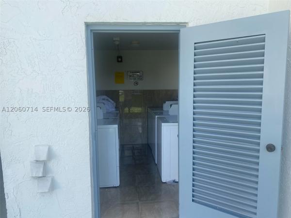 9520 SW 8th St #118, Unincorporated Dade County, Florida 33174, image 2