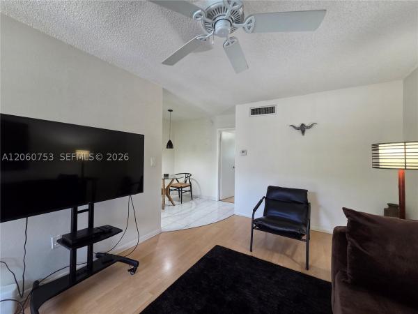 Star Paradise, 415 NE 2nd St #229, Hallandale Beach, Florida 33009, image 1