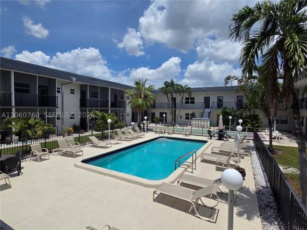 Star Paradise, 415 NE 2nd St #217, Hallandale Beach, Florida 33009, image 1