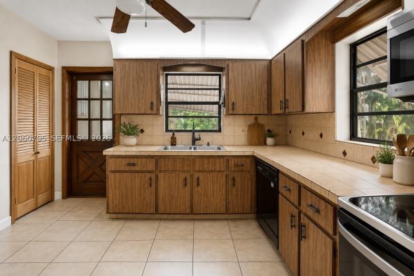 Oak Ridge Park, 2619 Arthur St #1, Hollywood, Florida 33020, image 3