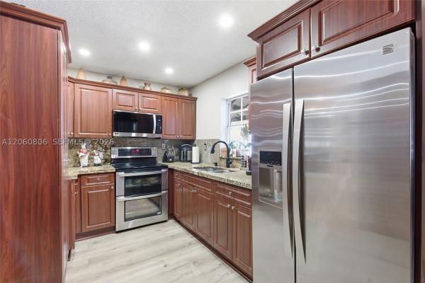 9011 NW 193rd Ter, Hialeah, Florida 33018, image 2