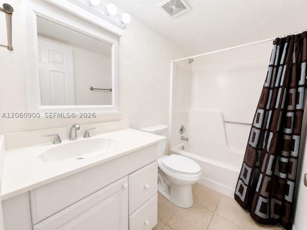 Kensington Walk, 6585 Somerset Dr #103, Boca Raton, Florida 33433, image 2