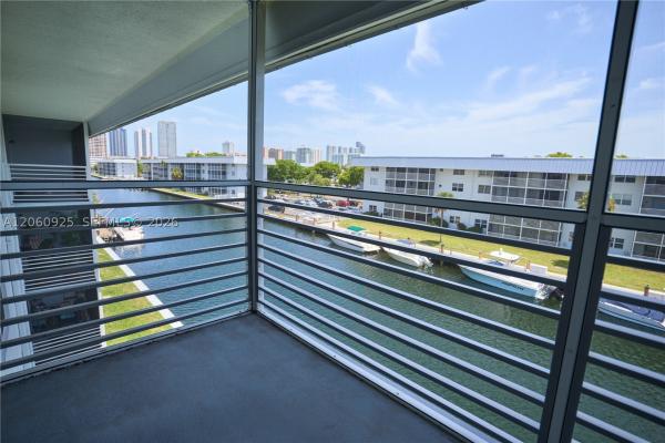 Eden Isles, 3600 NE 170th St #401, North Miami Beach, Florida 33160, image 2