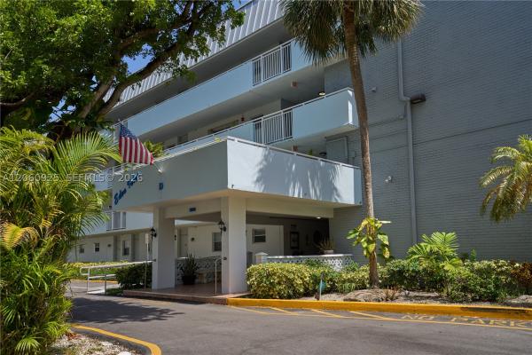 Eden Isles, 3600 NE 170th St #401, North Miami Beach, Florida 33160, image 3