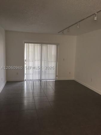 860 NE 209th Ter #104-33, Unincorporated Dade County, Florida 33179, image 1