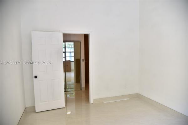18954 NW 67th Pl, Hialeah, Florida 33015, image 2