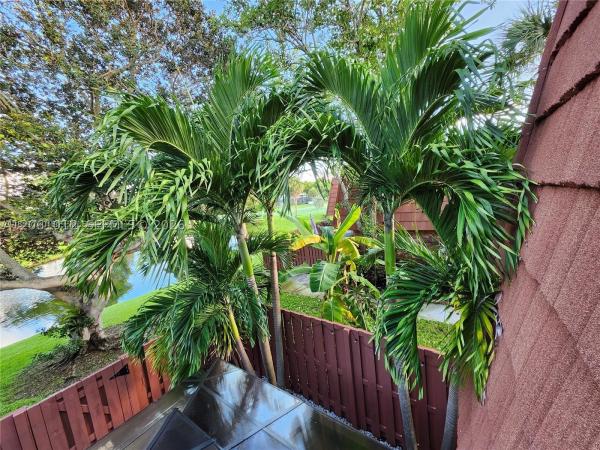 Lakeside Townhomes, 1460 Augusta Cir #134, Delray Beach, Florida 33445, image 3