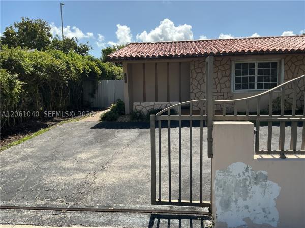 2641 SW 117th Ct, Unincorporated Dade County, Florida 33175, image 1