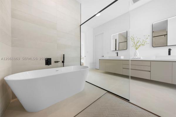 Coral Waterway, 1220 S Alhambra Cir, Coral Gables, Florida 33146, image 1