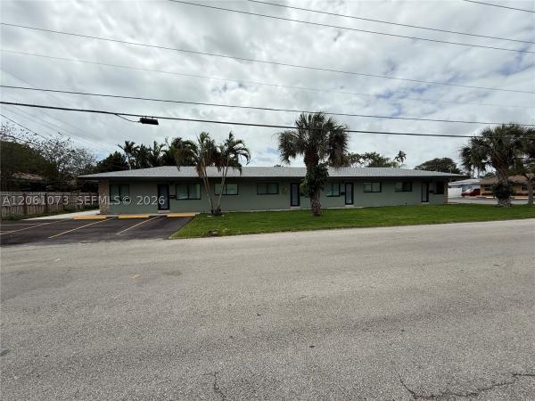 Lake Ridge, 1050 NE 9th Ave #1-4, Fort Lauderdale, Florida 33304, image 3