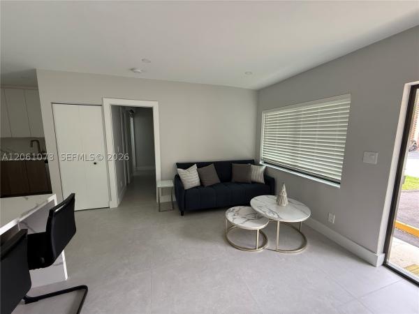 Lake Ridge, 1050 NE 9th Ave #1-4, Fort Lauderdale, Florida 33304, image 1