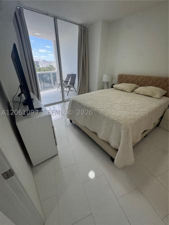Trump Royale, 18201 Collins Ave #608, Sunny Isles Beach, Florida 33160, image 2