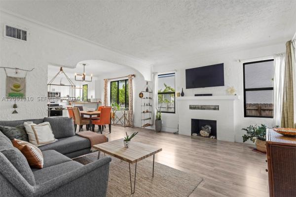 Shenandoah, 1644 SW 9th St, Miami, Florida 33135, image 2