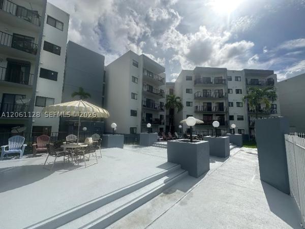 Versailles Plaza, 1820 W 53rd St #518, Hialeah, Florida 33012, image 3