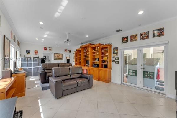 9735 SW 64th St, Unincorporated Dade County, Florida 33173, image 3