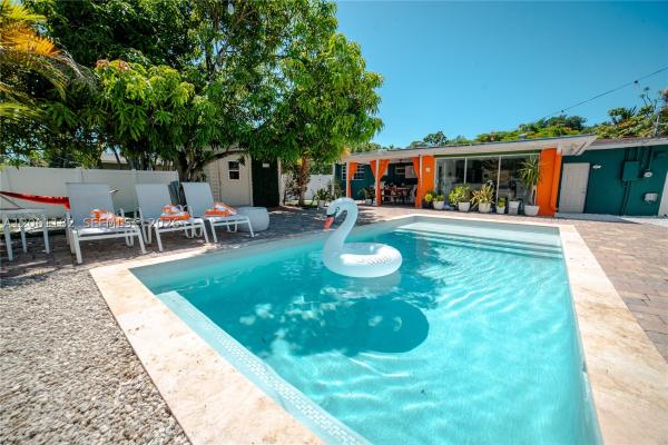 Lauderwood, 1725 SW 30th St, Fort Lauderdale, Florida 33315, image 2
